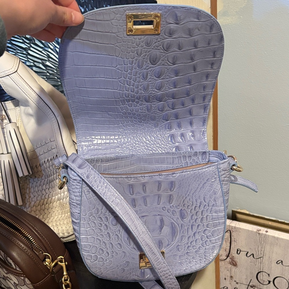Coach & Brahmin- RESERVED MINUS BROWN CROSSBODY - Picture 2 of 9